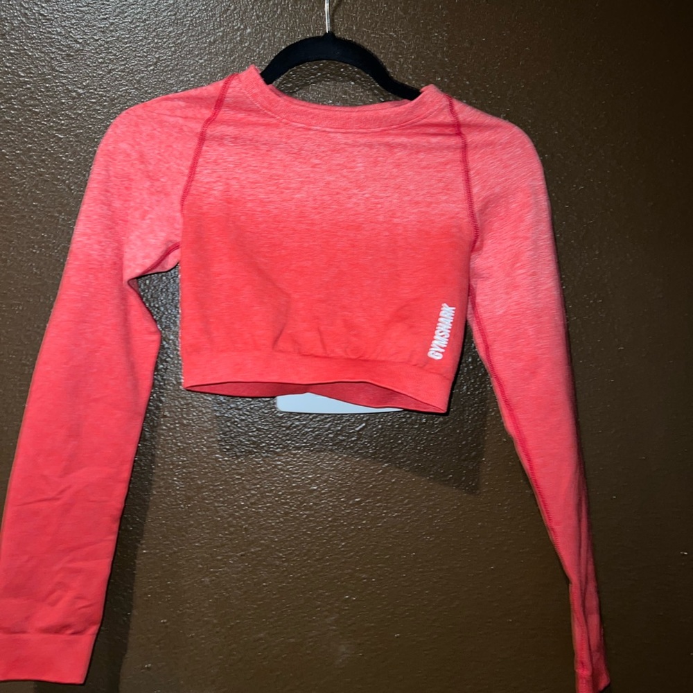 Long sleeve Gymshark crop top